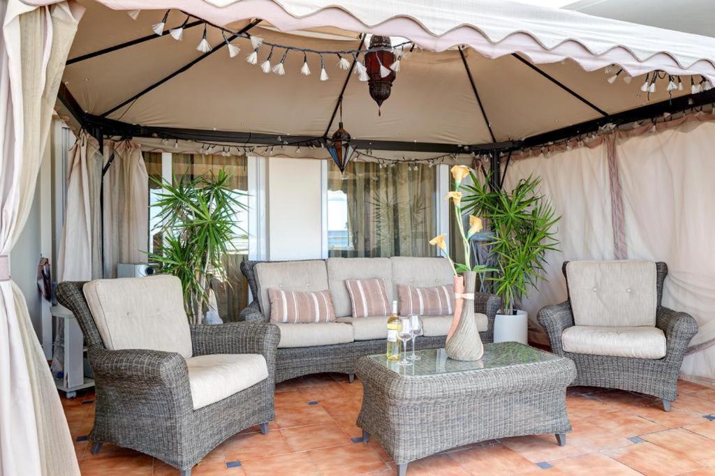 Frontline Beach Apartment - Sinfonia Del Mar Estepona Exterior photo